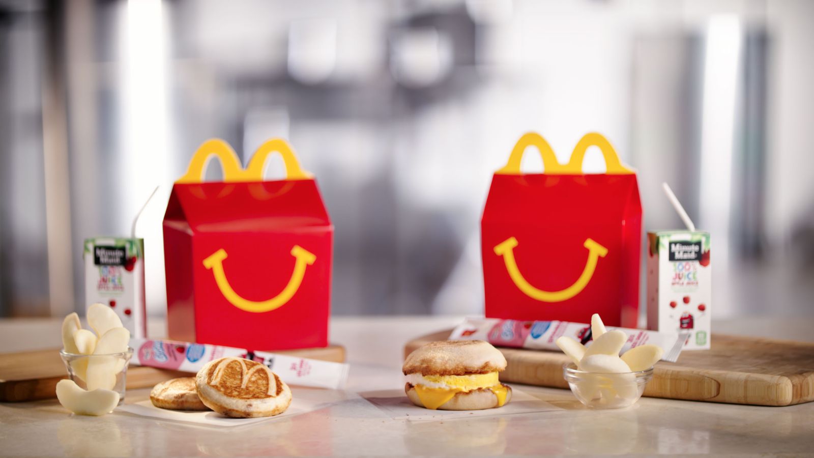 what time does mcdonalds serve happy meals
